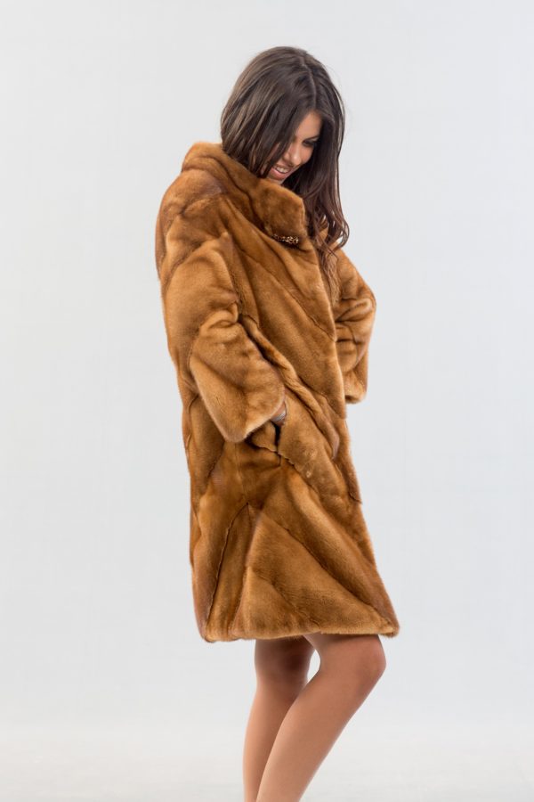 Mink Female Gold Long Hair Fur Coat