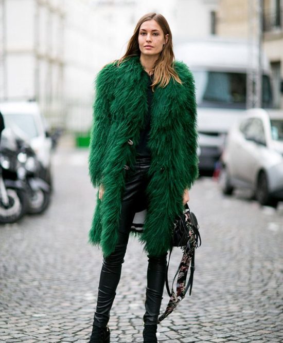 streetstyle pfw 2017 green fur coat