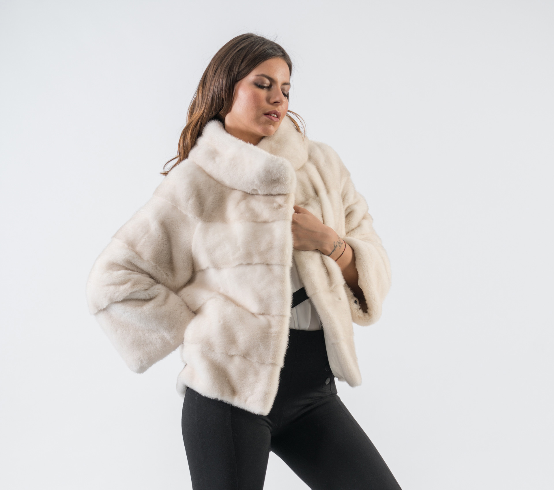 Haute Acorn Pearl Short Mink Fur Jacket