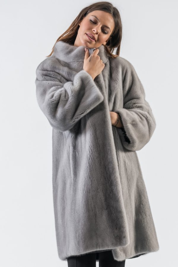 Sapphire Mink Fur Coat With Short Collar