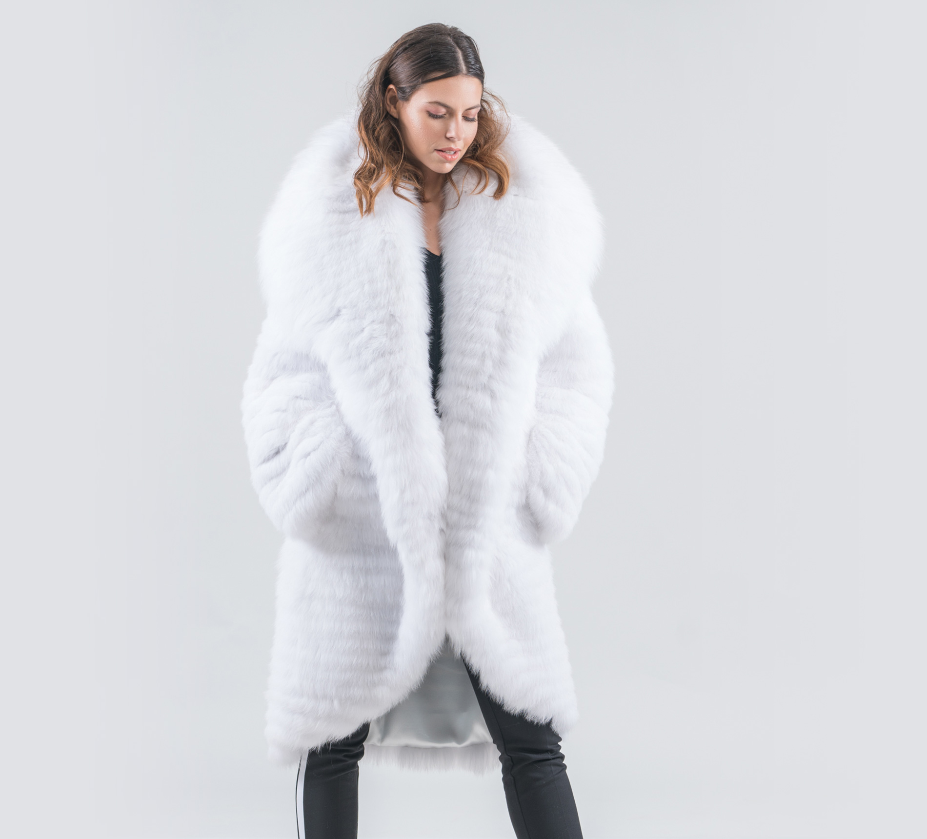 Brand new white fox fur coat size S M L XL