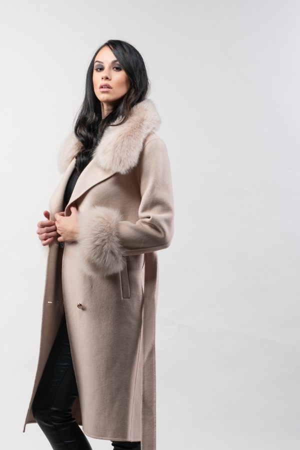 Nude Cashmere Coat With Fur Collar And Cuffs