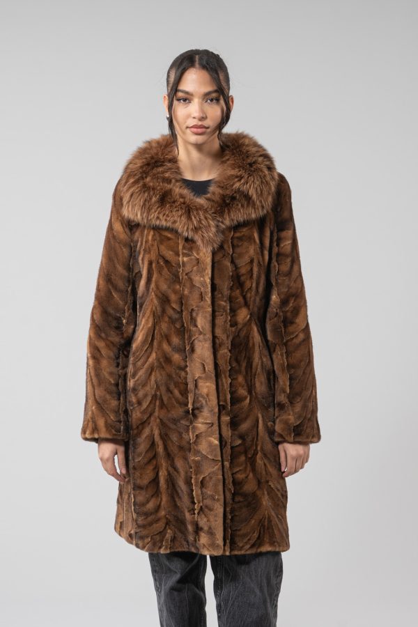 Veste longue en fourrure de vison demi-buff à pièces