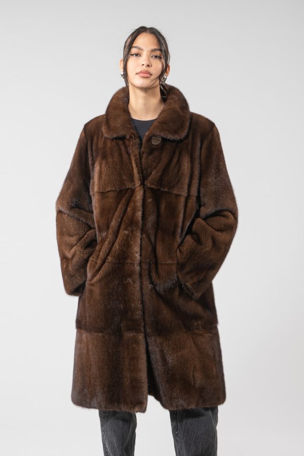 Veste en fourrure de vison marron foncé
