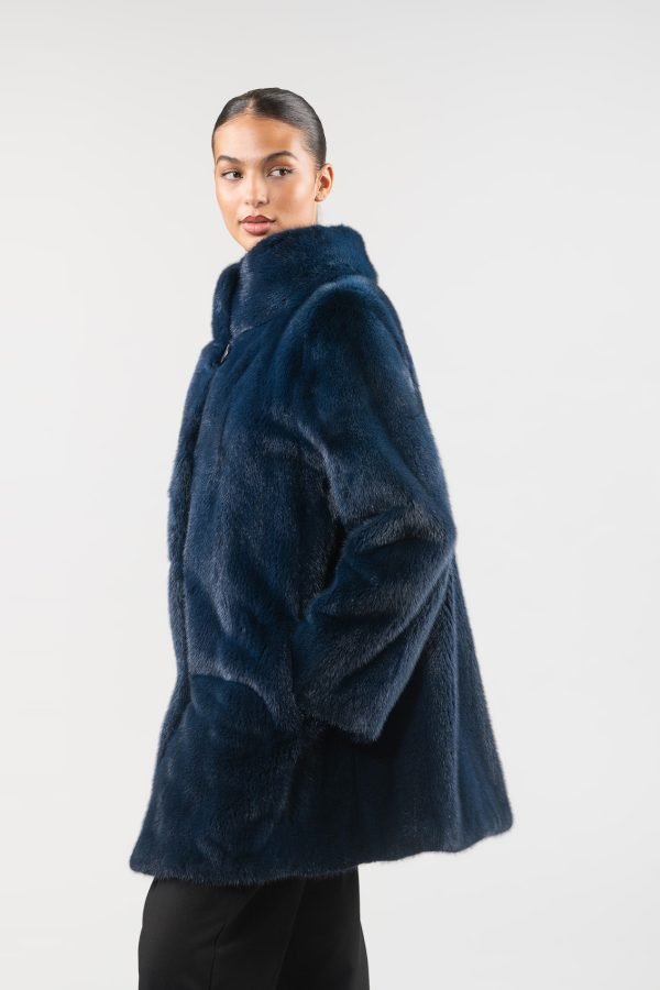 Navy Blue Mink Fur Coat with Oversized Collar. Navy Blue Mink Fur Coat with Oversized Collar.
