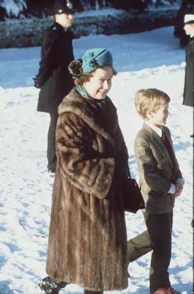 Queen Elizabeth fur style 1985